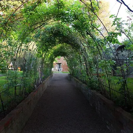 Equo 4* Petrignano Del Lago