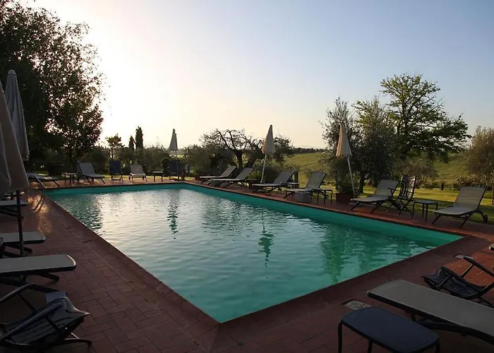 فندق Equo Petrignano Del Lago